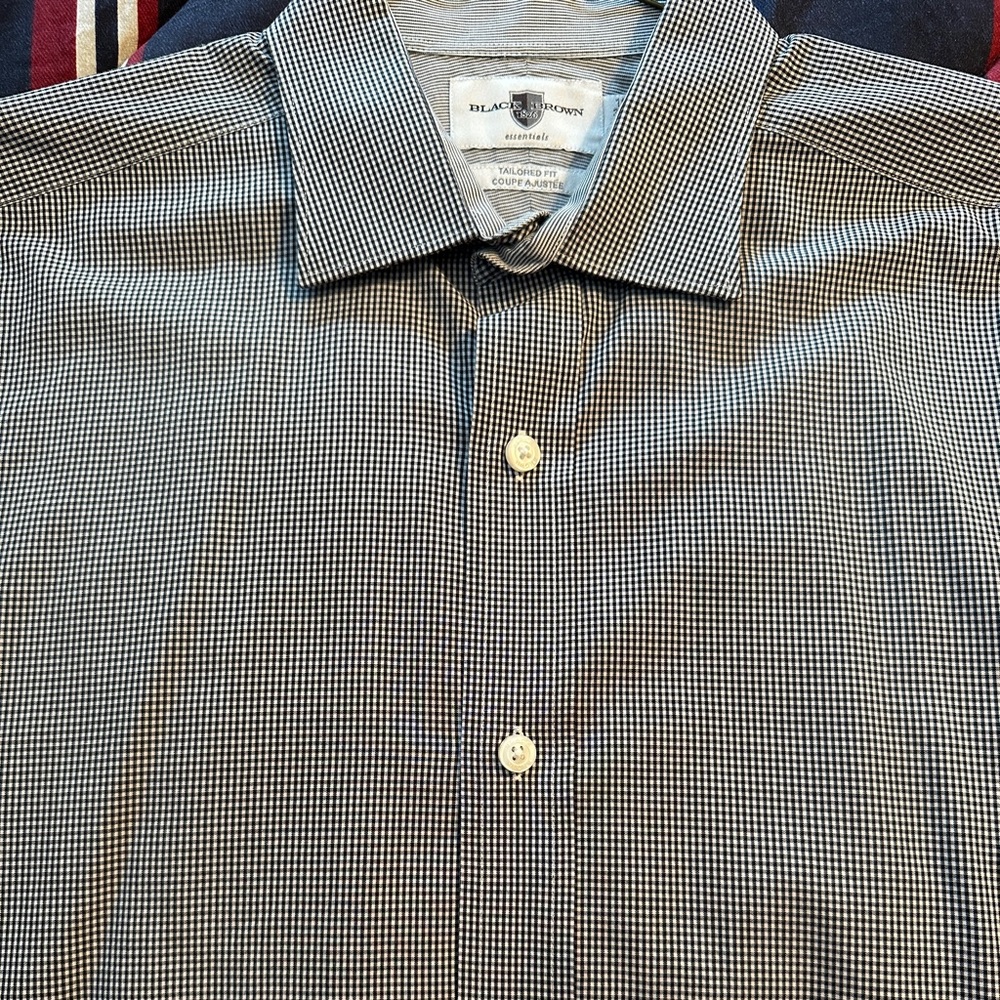 Black Brown 1826 Men’s Tailored Fit Buttondown Shirt